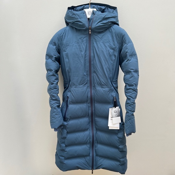 lululemon | Sleet Street Jacket - Picture 3 of 10